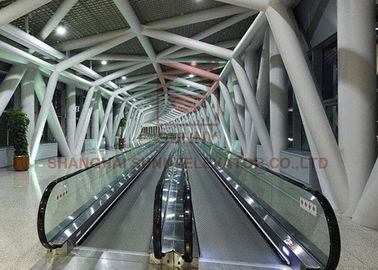 ISO9001 porta da escada rolante dos passeios das passagens da movimentação 12° do aeroporto VVVF