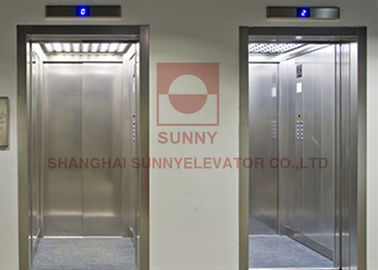 Elevador do elevador do passageiro da carga 1600kg dos SS 304 do prédio de escritórios com sala da máquina menos o elevador